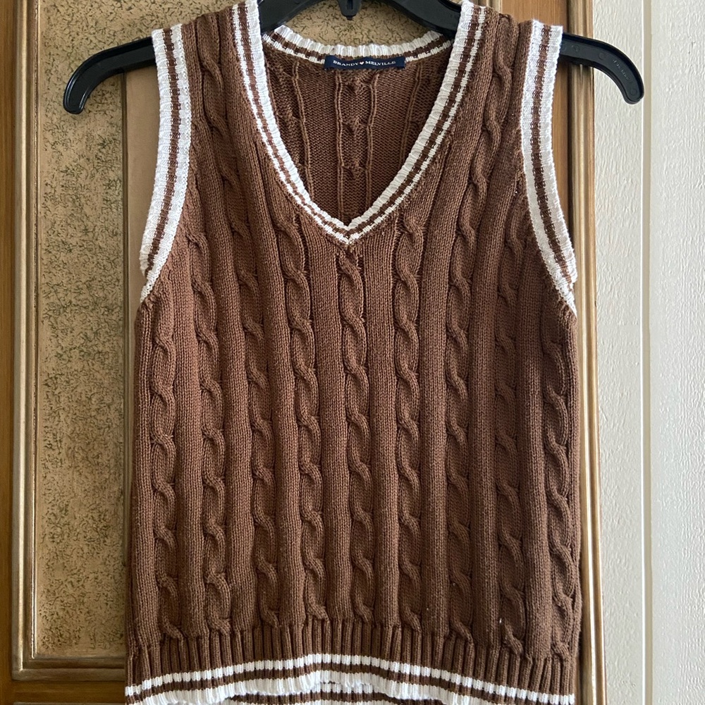 Brandy Melville Brown and White V-Neck Sweater